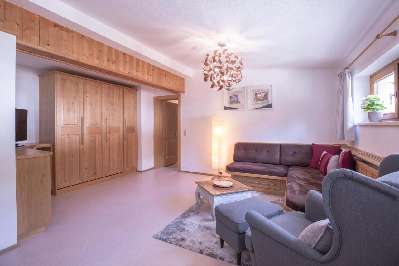Haus Praxmarer Daire Sankt Anton am Arlberg Dış mekan fotoğraf