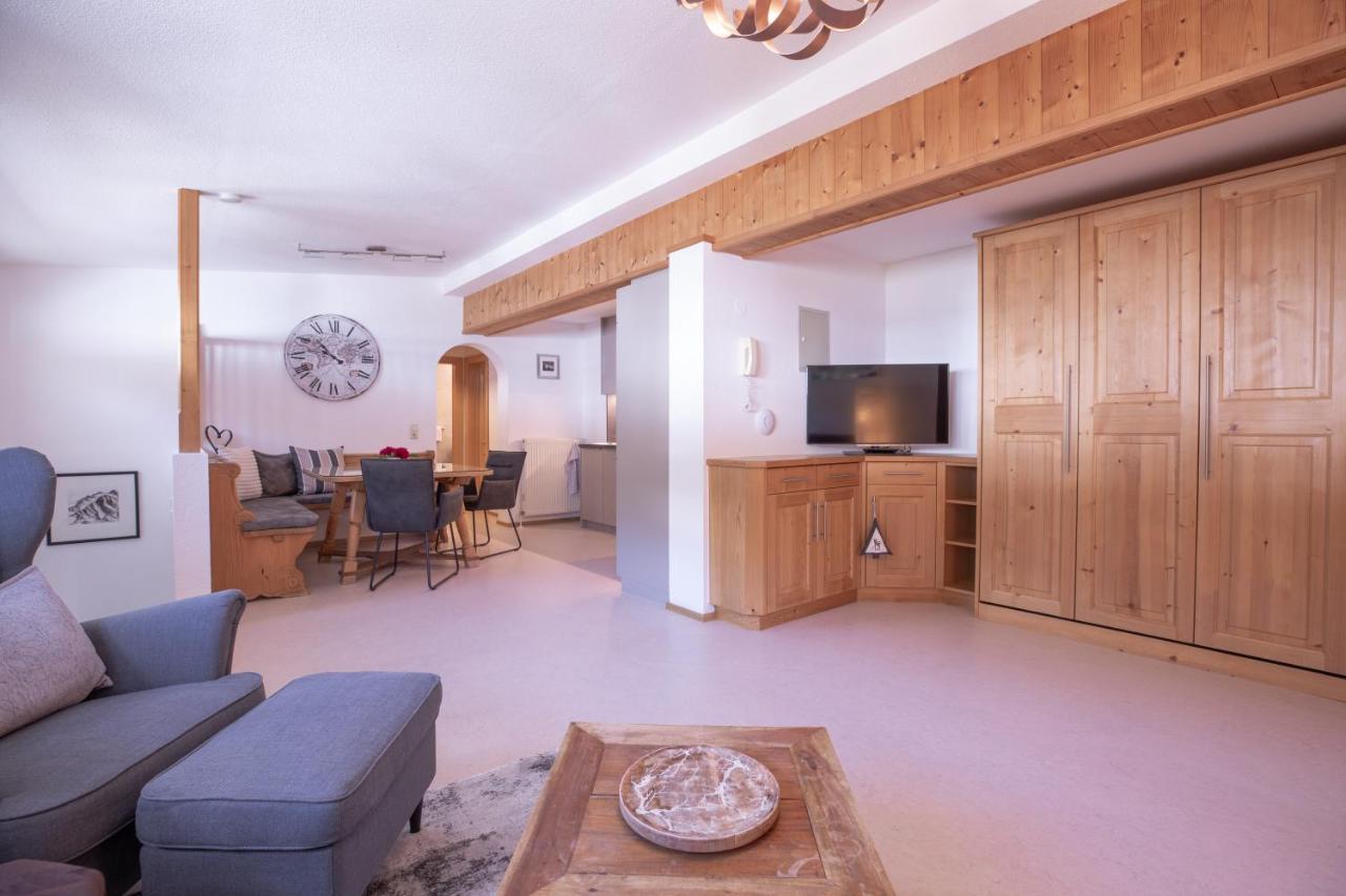 Haus Praxmarer Daire Sankt Anton am Arlberg Dış mekan fotoğraf