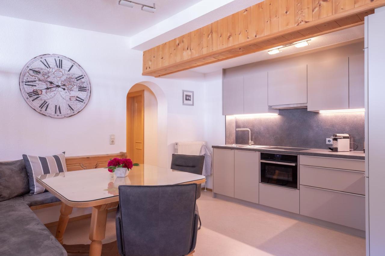 Haus Praxmarer Daire Sankt Anton am Arlberg Dış mekan fotoğraf